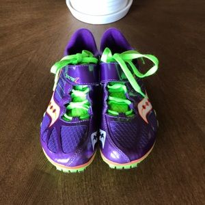 Like new! Saucony sprinting spikes. Women’s sz.6.5